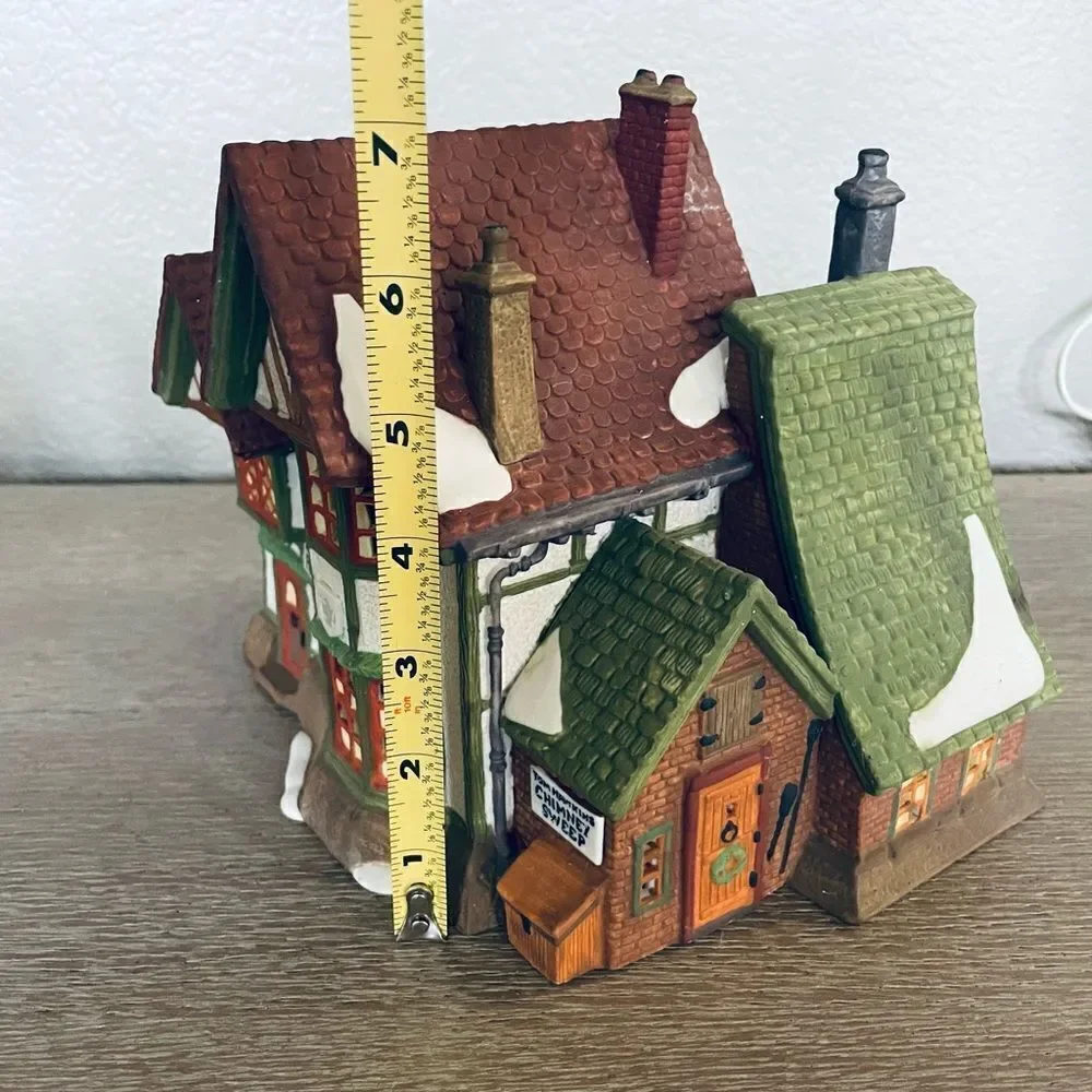 Dept 56 Dickens Village Series Hembleton Pewterer Christmas Lighted Decor